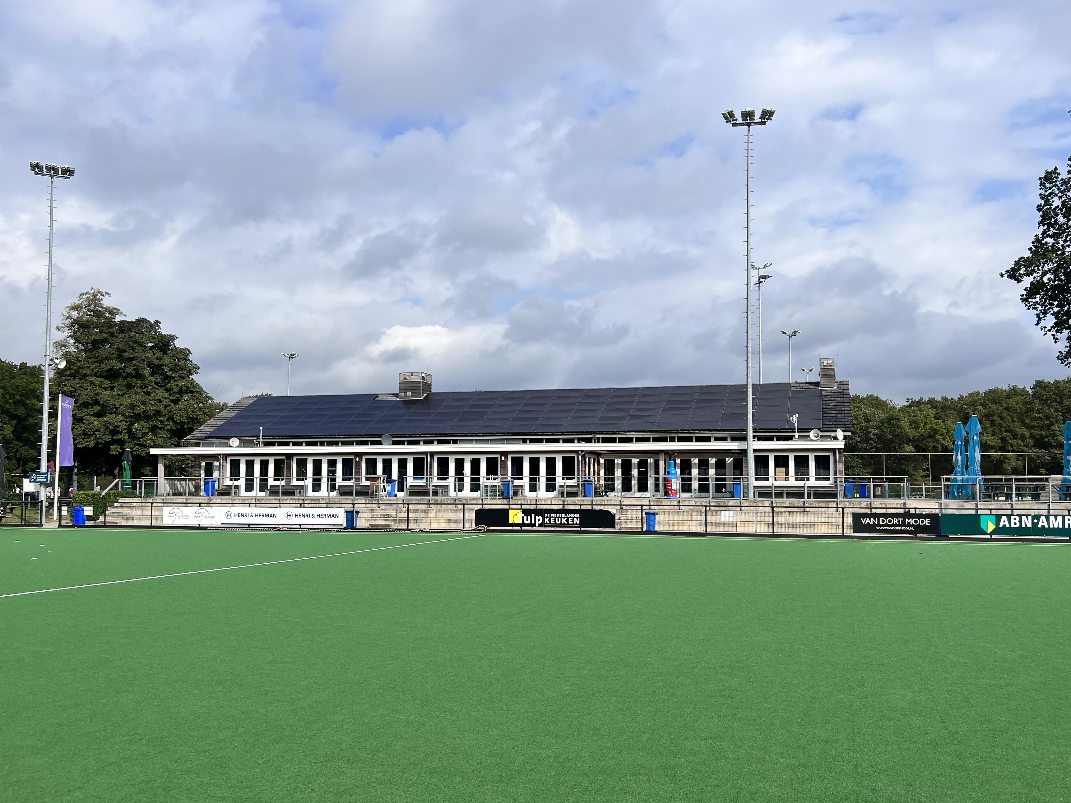  Stichtsche Cricket en Hockey Club (SCHC)