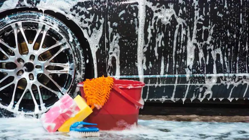 Auto's wassen voor het Kinderfonds
